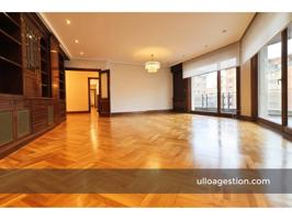 Piso en venta en Ensanches - Zabalguneak(31002) photo 0