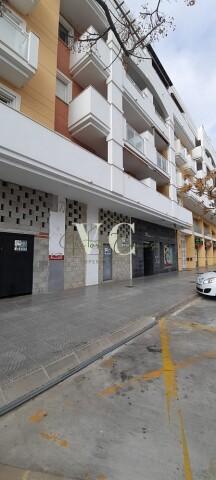 Local comercial en Alquiler en Torre Del Mar Málaga photo 0