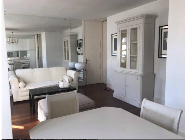 Piso en venta en Rodriguez Arias photo 0