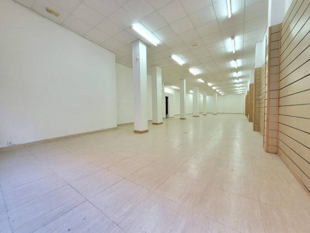 Local en venta en Amézola photo 0