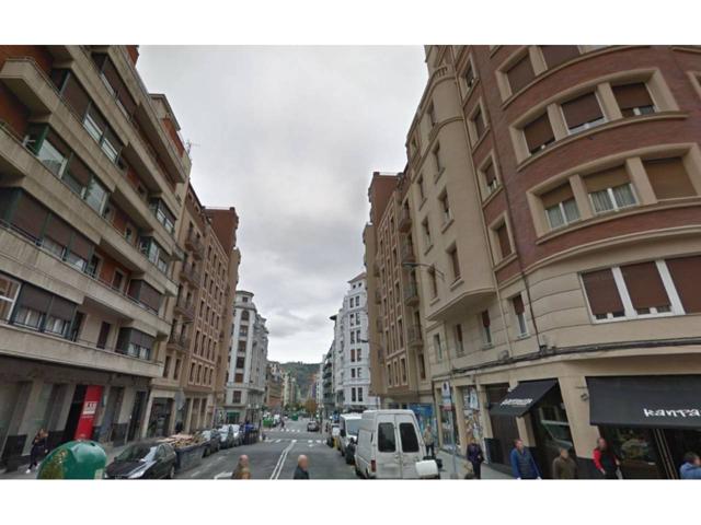 Local comercial en venta en Indautxu photo 0
