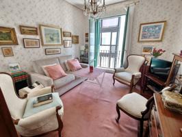 Piso en venta en Casco Viejo - Zazpi Kaleak photo 0