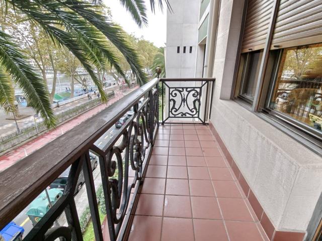 Piso en venta en Campo Volantín photo 0