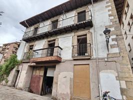Casa en venta en Balmaseda photo 0
