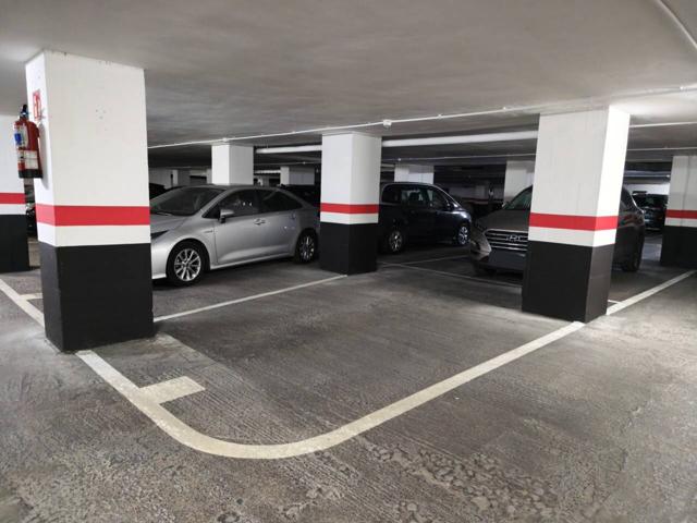 Garaje en venta en Deusto photo 0