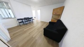 Acogedor Piso en Venta en la Zona de Metro Canterería, Valencia photo 0