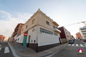 Unifamiliar Pareada En venta en Valdefierro, Zaragoza photo 0