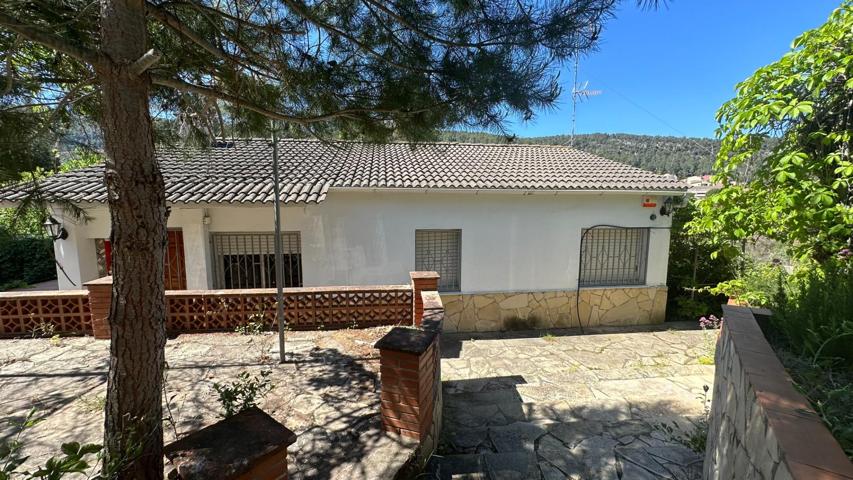 Casa En venta en El Taio, Castellvi De Rosanes photo 0