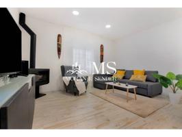 Encantadora Casa Reformada en La Maurina: Estilo, Comodidad y Confort photo 0