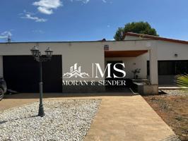 Espectacular casa en una sola planta de 211 metros en parcela de 2000 M2 en la mejor zona de Sant Quirze del Vallés photo 0