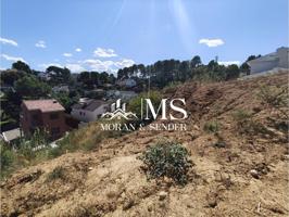 Espectacular solar en St Mus listo para construir tu futuro inmueble. 989M2 de parcela con vistas sobre Rubí y la montañ photo 0