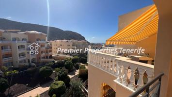 Apartamento con 2 dormitorios, Parque Tropical I, Los Cristianos, Arona photo 0