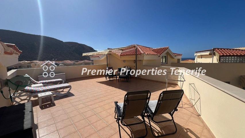 Dúplex En venta en Los Cristianos, Arona photo 0