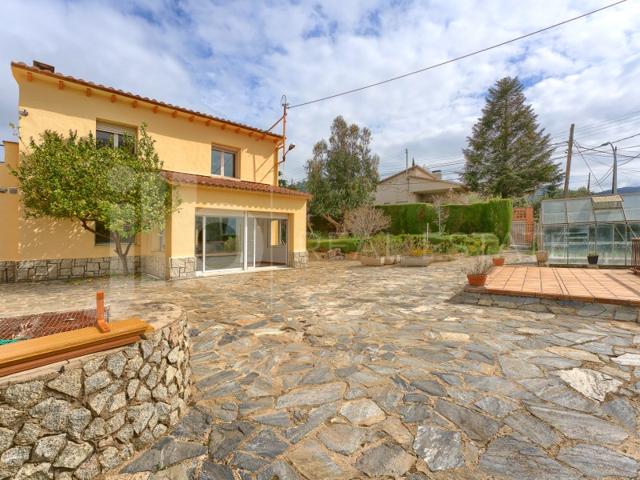 Casa En venta en Santa Maria De Martorelles photo 0