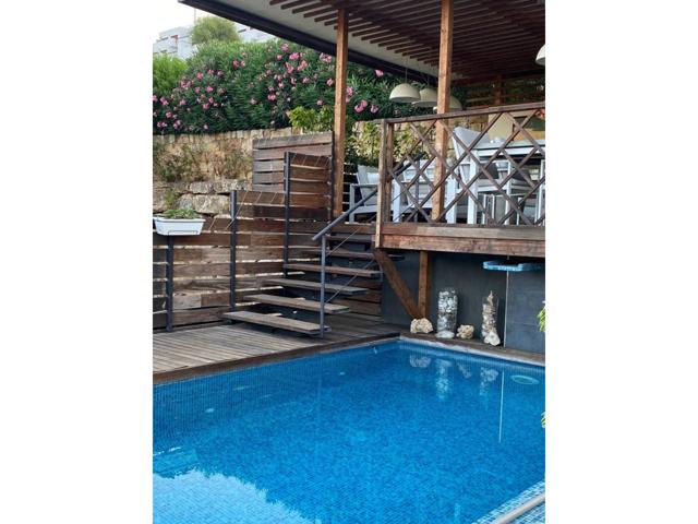 Alquilar. Gran casa de 3 dormitorios con piscina privada y jardín. photo 0
