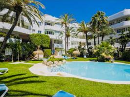 Apartamento en venta en Lomas de Marbella Club-Puente Romano photo 0