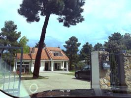 Venta de villa en Pinar Jardín photo 0
