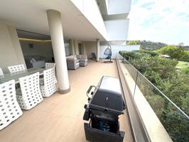 Apartamento en alquiler en Benahavís photo 0