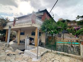 CHALET CON POSIBILIDAD DOS VIVIENDAS EN UNA - VALLIRANA photo 0