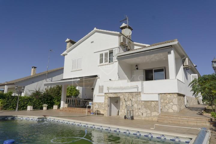 CHALET CON PISCINA - VALLIRANA photo 0