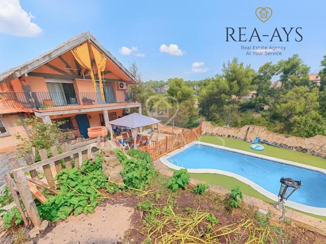 Casa de 2 plantas con piscina y gran parcela en plena naturaleza – ¡Tu refugio perfecto! photo 0