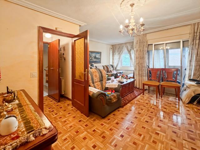 Oportunidad Única: Amplio Piso de 3 Habitaciones en Aguilas, Madrid photo 0