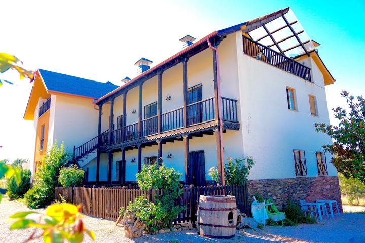 Encantador Hotel Rural en Venta en El Bierzo photo 0