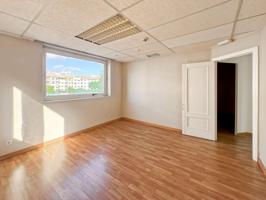 Venta de Oficina en Majadahonda photo 0