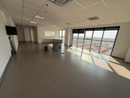 Oficina En alquiler en Zona Av. Del Mar, Castellon - Castello De La Plana photo 0