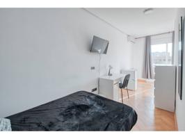 Habitación con Balcón, Full Equipada Y Servicios Incluidos (MOSTOLES) photo 0