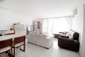 Piso En venta en Barcelona, 41, Vilalba Sasserra photo 0
