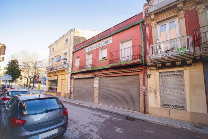Comunidad En venta en Calle De L'Estació, 6, Llinars Del Vallès photo 0