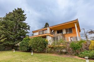 Casa En venta en Avenida Llerona, Les Franqueses Del Vallès photo 0
