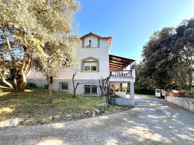 Casa En venta en Avenida Can Coll, 105, Sant Celoni photo 0