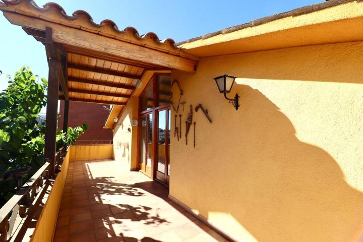 Casa En venta en Calle Llinars, Cardedeu photo 0