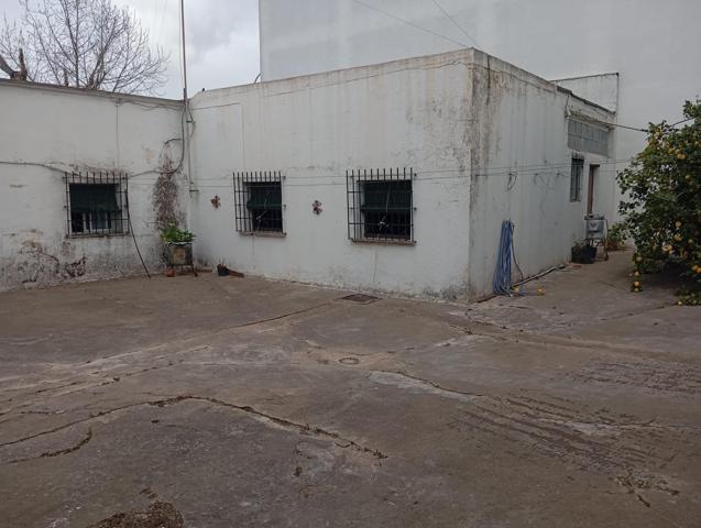 CASA INDEPENDIENTE PARA REFORMAR EN EL CASCO HISTÓRICO CON MUCHAS POSIBILIDADES photo 0