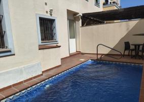 VIVIENDA UNIFAMILIAR CON PISCINA PRIVADA!! photo 0