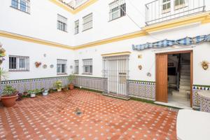 Unifamiliar Pareada En venta en Centro, Sanlucar De Barrameda photo 0