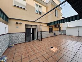 Amplio piso de 3 dormitorios en pleno centro de Sanlúcar – con patio, ascensor y garaje photo 0