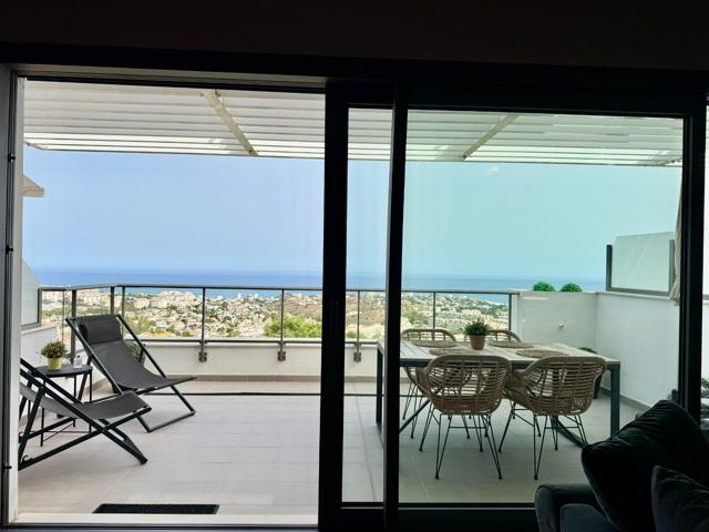 Ático Dúplex tres domitorios con vistas al mar en Benalmádena photo 0