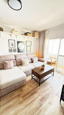 Venta Piso de 3 habitaciones reformado en Torremolinos photo 0
