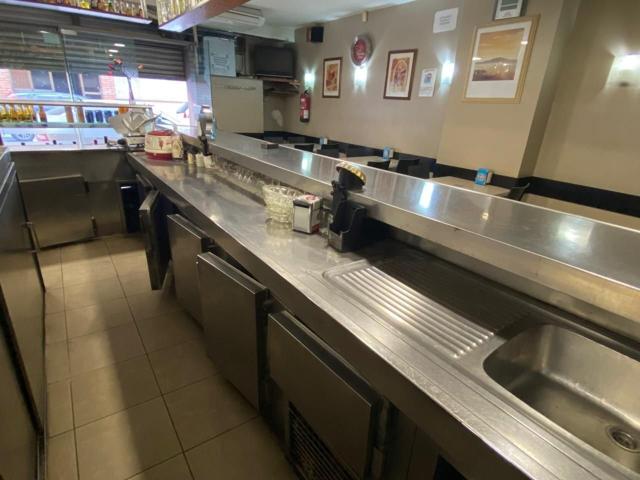 Local-bar en Plaza Unidad de Barberà del Vallès. (Posibilidad cambio uso) photo 0