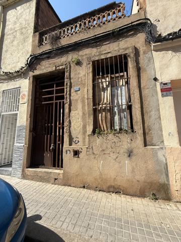 EIXAMPLE - ¡¡¡CASA PARA REFORMAR UBICADA EN UN ENTORNO INMEJORABLE!!! photo 0