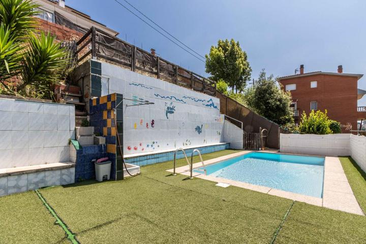 FANTÁSTICA CASA PARA DOS FAMILIAS CON PISCINA photo 0