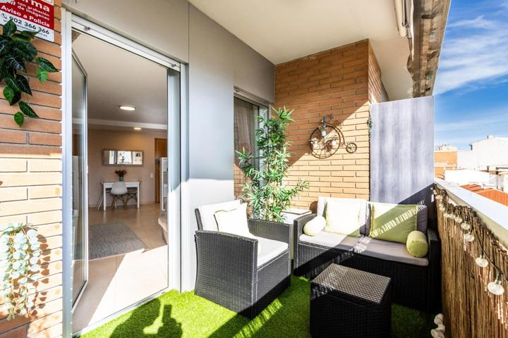 Piso de 2 habitaciones con terraza, luminoso y cerca de todos los servicios en Rubí. photo 0