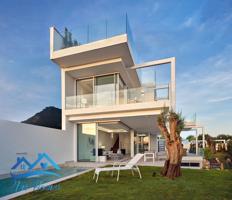 VILLAS DE LUJO A UN PASO DE MARBELLA CENTRO photo 0