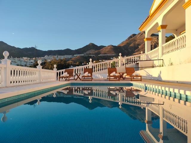 EXCLUSIVA VILLA EN UNA SOLA PLANTA EN MONTEALTO CON DOS APARTAMENTOS INDEPENDIENTES photo 0