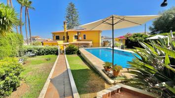 VILLA FAMILIAR CON PARCELA DE 2000 M2 photo 0
