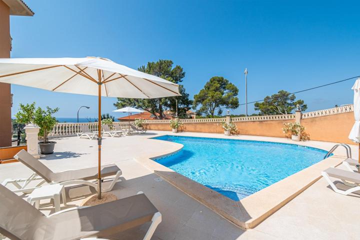 Amplia y tranquila vivienda con terraza, patio y vistas al mar en Palma – cerca de Porto Pi photo 0