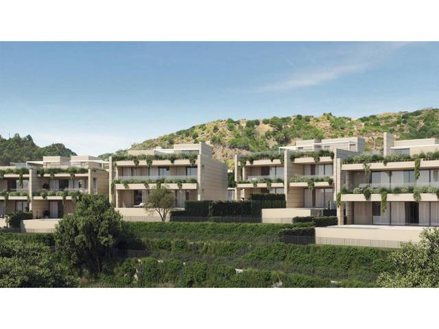 Apartamento en venta en Elviria photo 0